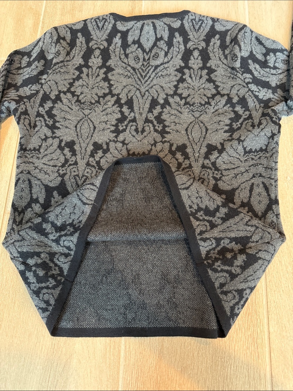 Jones New York Gray and Black Merino Wool Sweater SZ S - Picture 3 of 8